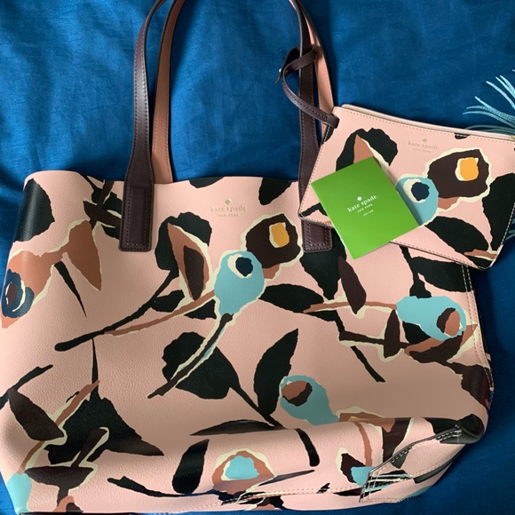 Kate Spade tote - Picture 3 of 6